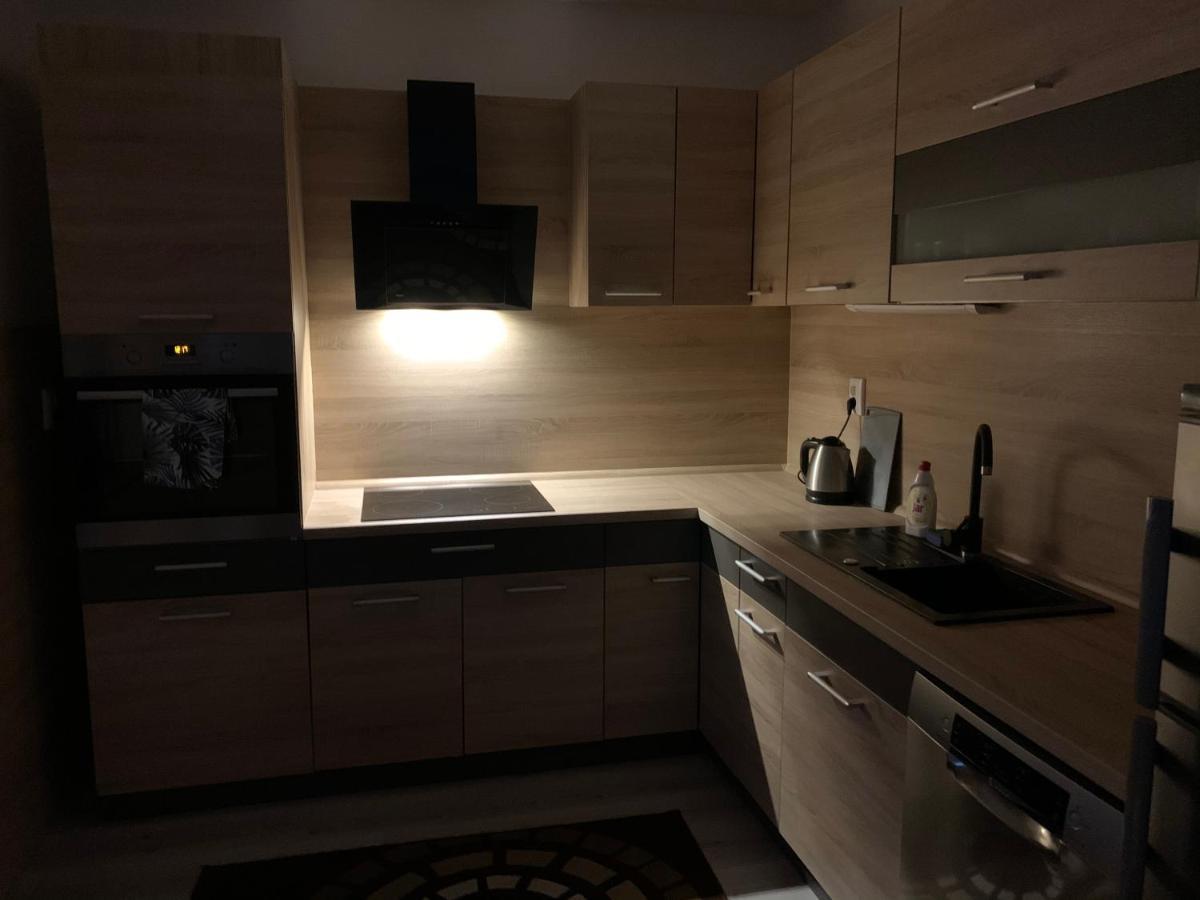 Apartmanovy Dom Magda Vrbov Exteriér fotografie