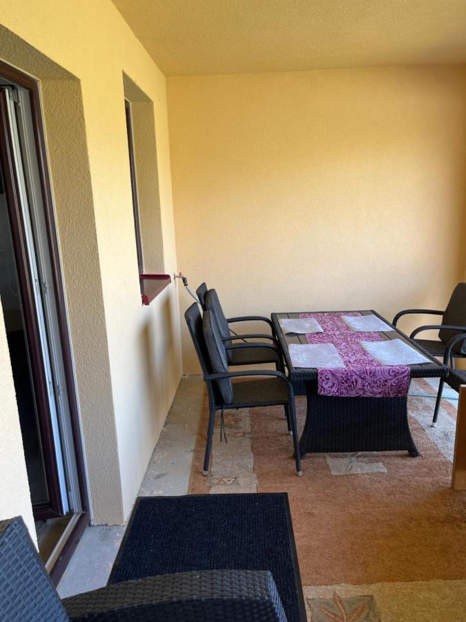 Apartmanovy Dom Magda Vrbov Exteriér fotografie