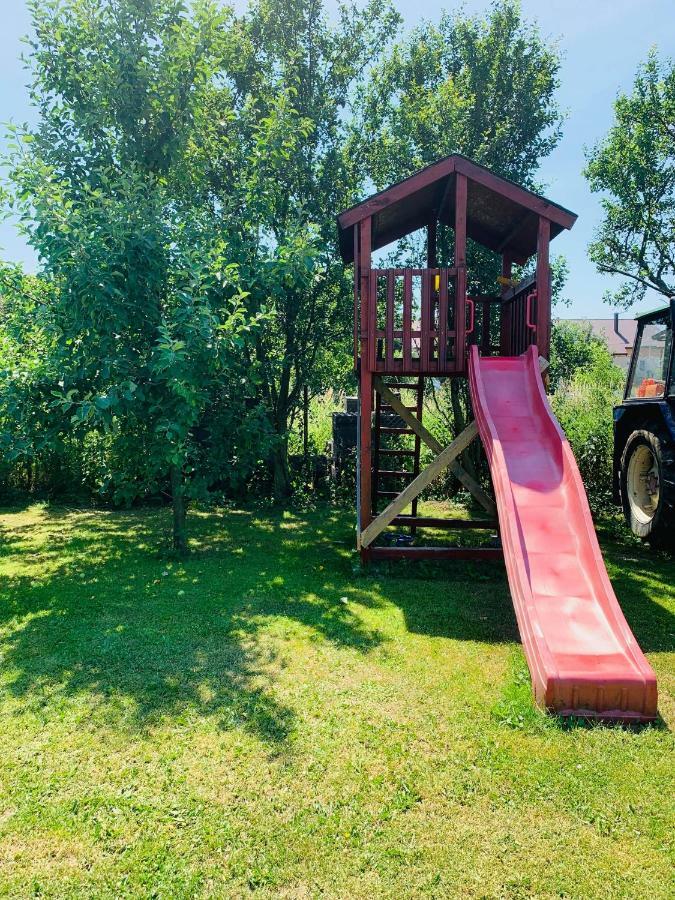 Apartmanovy Dom Magda Vrbov Exteriér fotografie