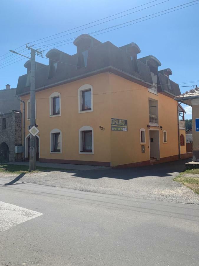 Apartmanovy Dom Magda Vrbov Exteriér fotografie